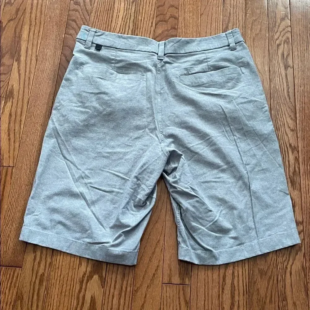 Lululemon Light Gray Knit Chino Shorts Men’s Sz 31